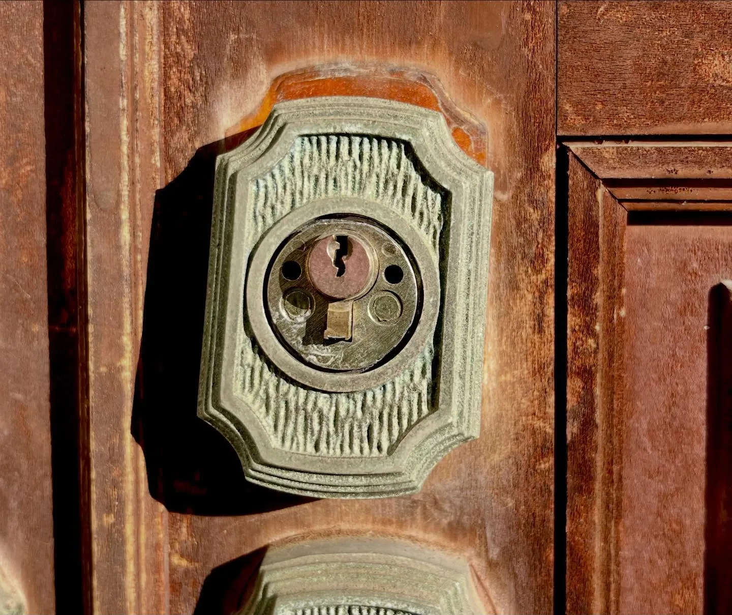 🔐【玄関の鍵が空回り…原因は自己流の分解でした】