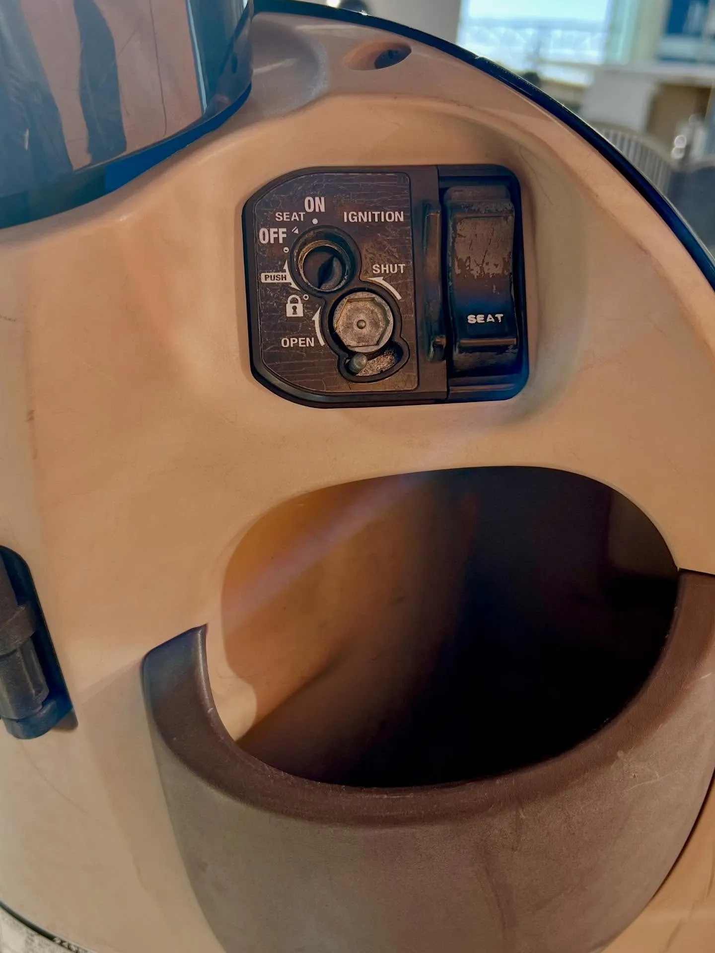 🔑【バイクの鍵紛失作成｜思い込みと現場判断、そして駐車場所の...