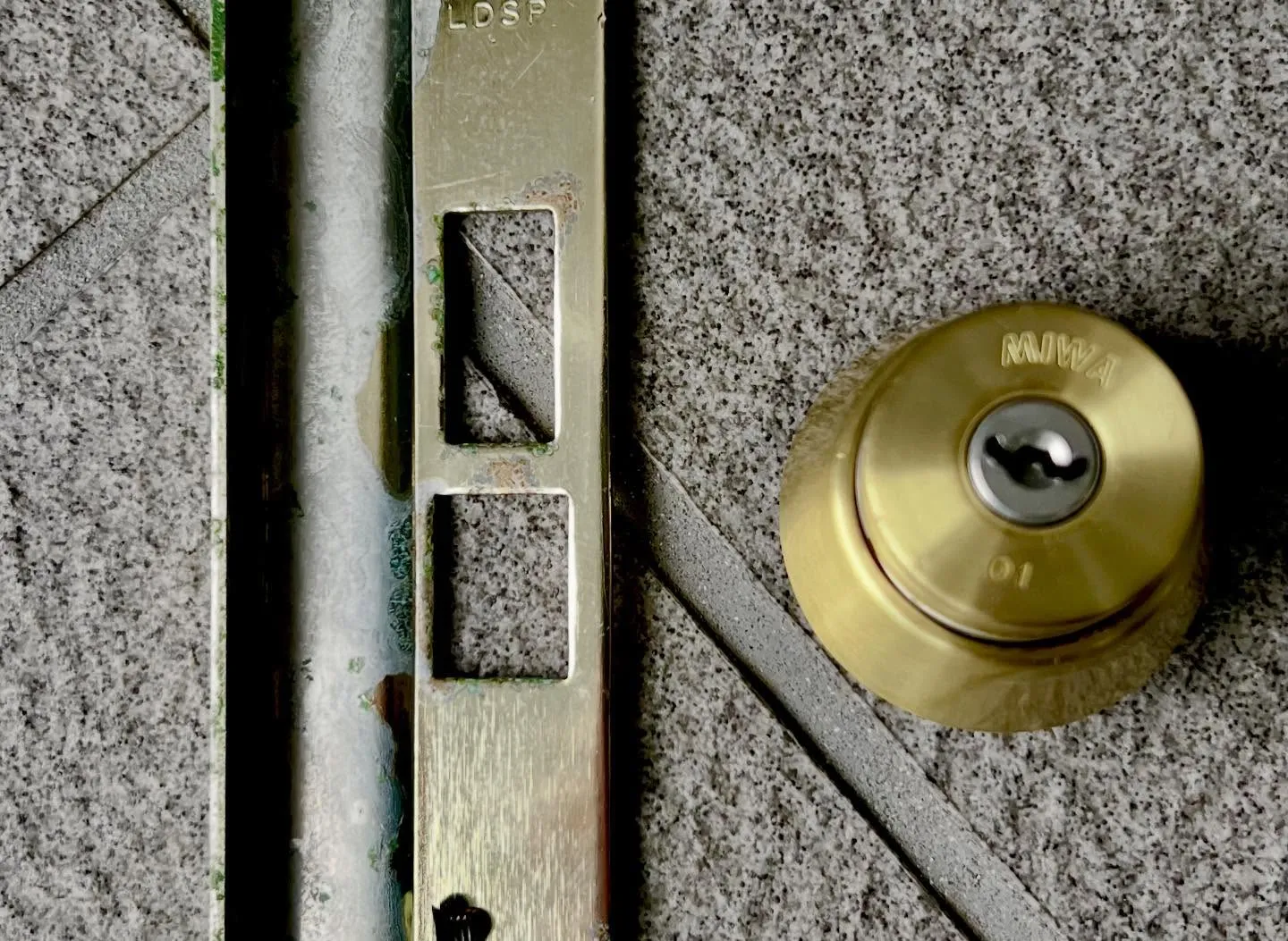 🔑【引っ越し先の鍵交換&合鍵作成】