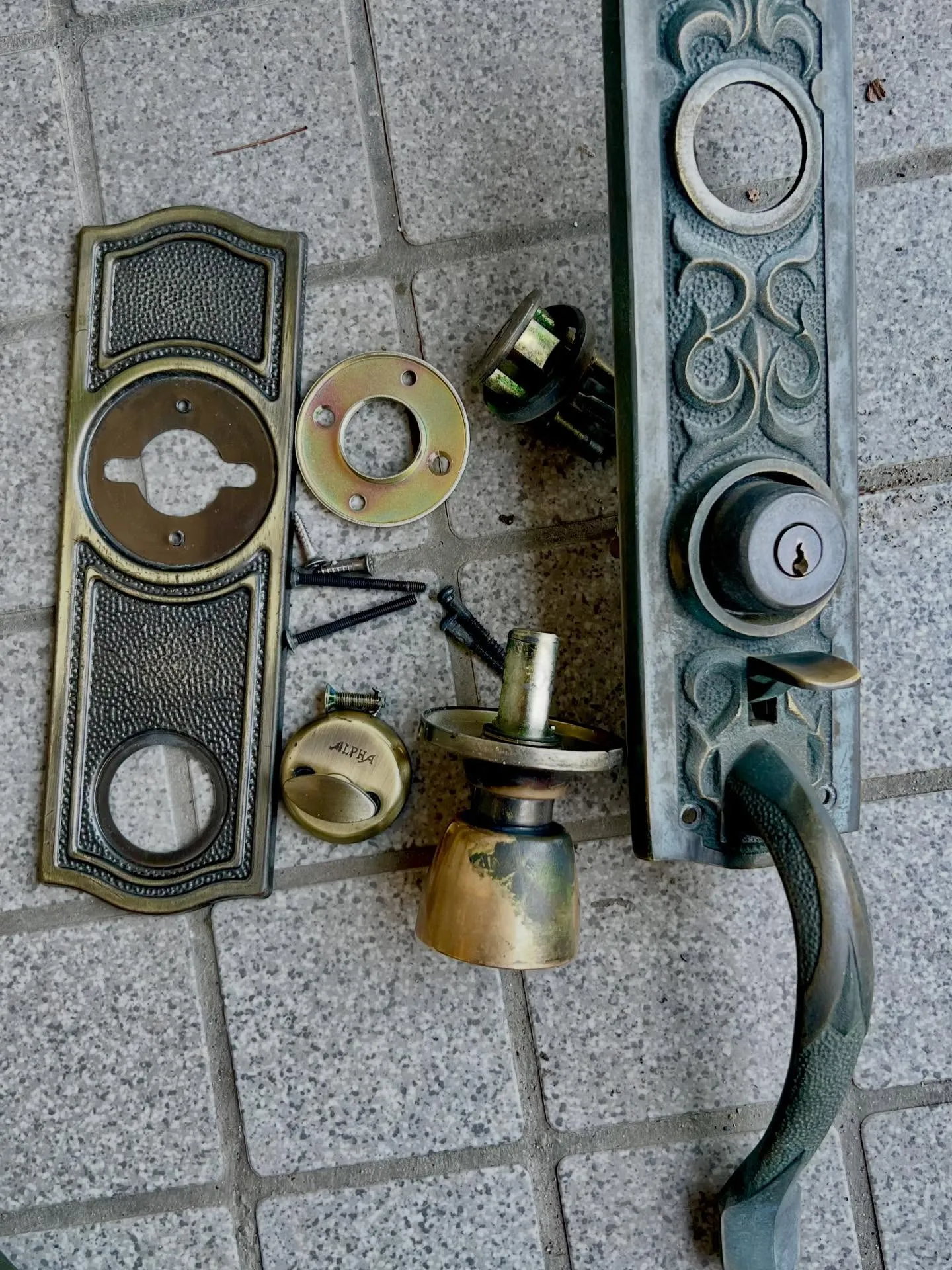 🔑【突然の玄関トラブルに即対応|40年使用されたケースロック...