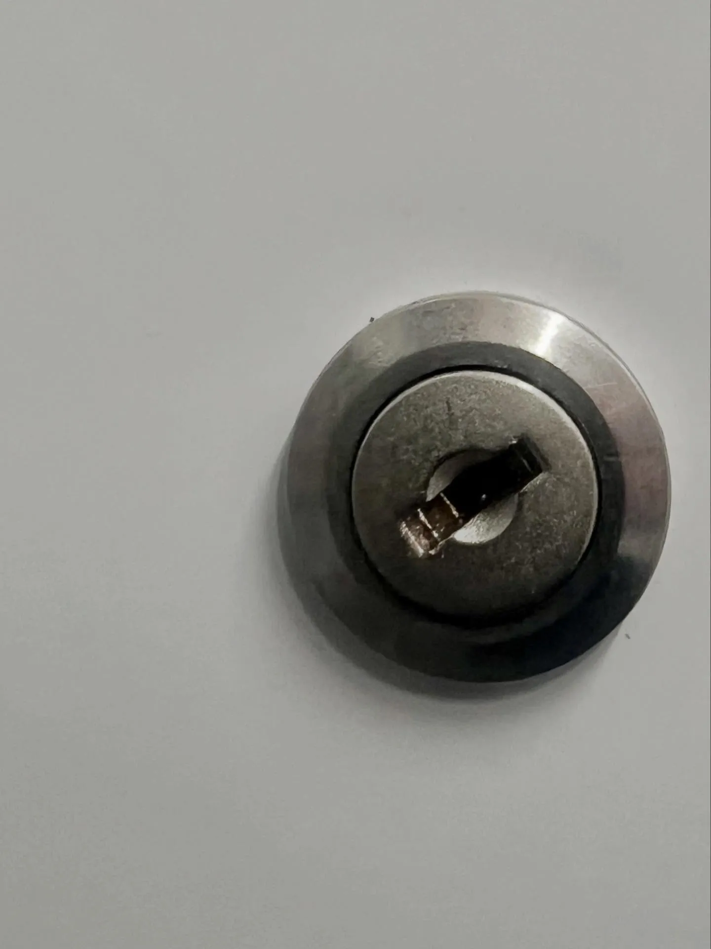 【書庫の鍵が見当たらない…でも壊さず開けられます】