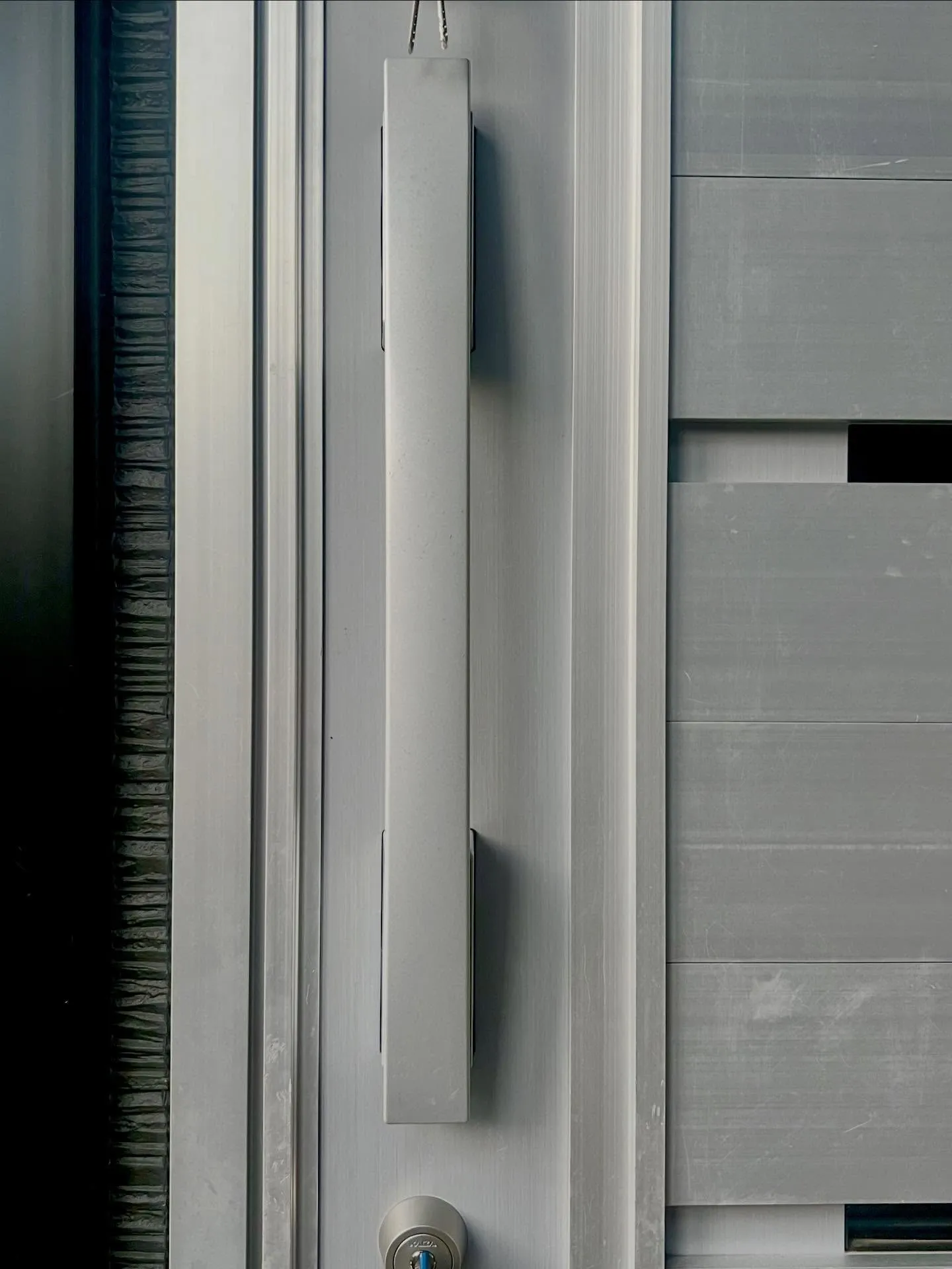 【突然回らない鍵、即交換で安心対応】