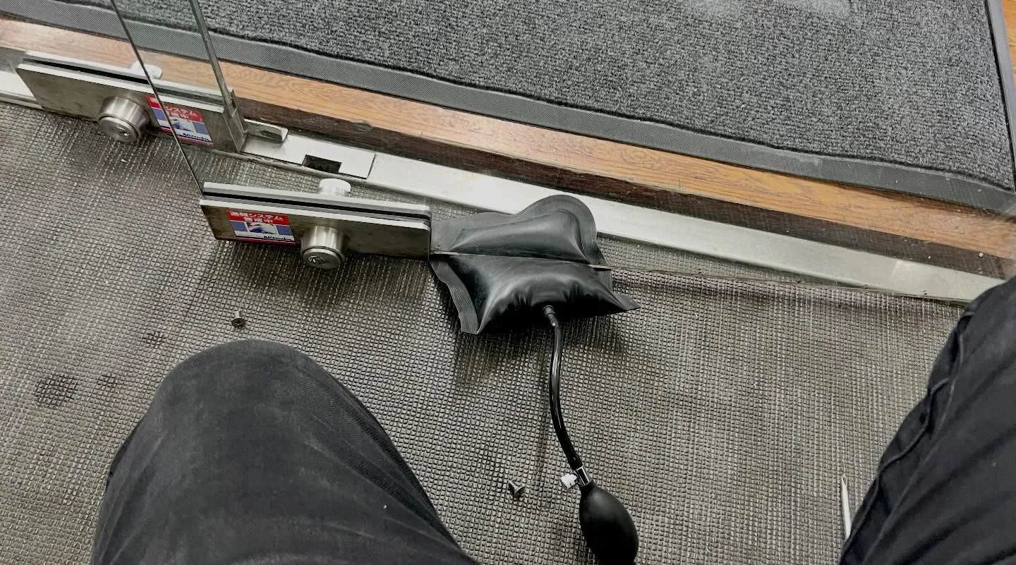 🔧【店舗事務所の鍵交換|写真打ち合わせのみで即対応】🔧