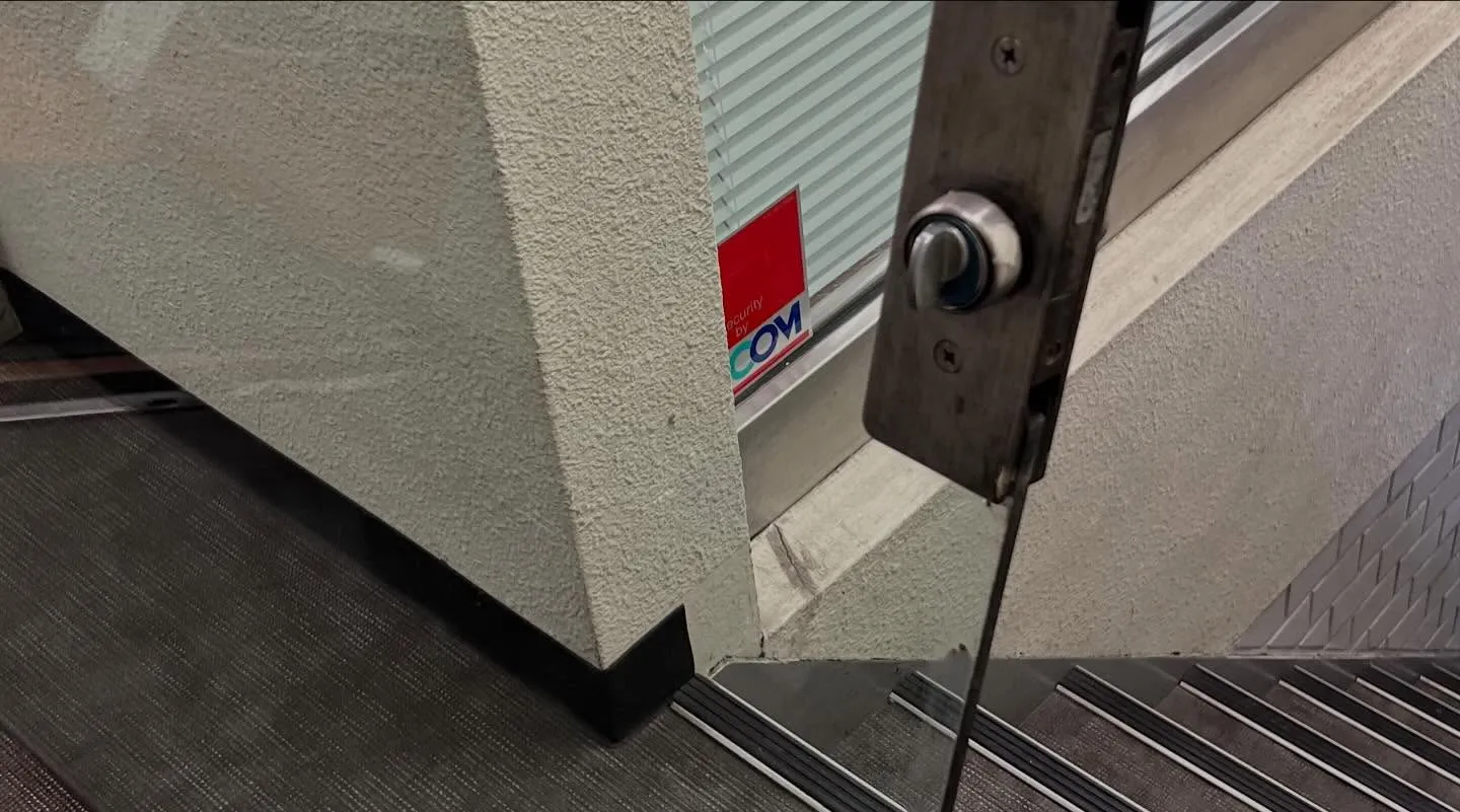 🔧【店舗事務所の鍵交換|写真打ち合わせのみで即対応】🔧