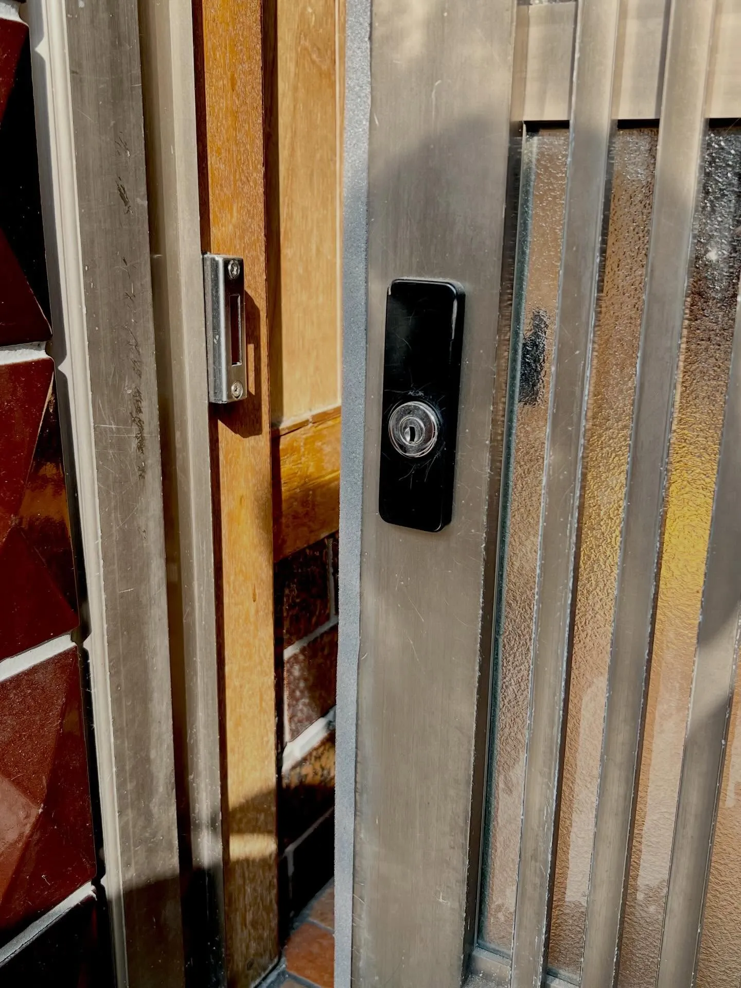 「傾いた家の引戸、再調整で復活」