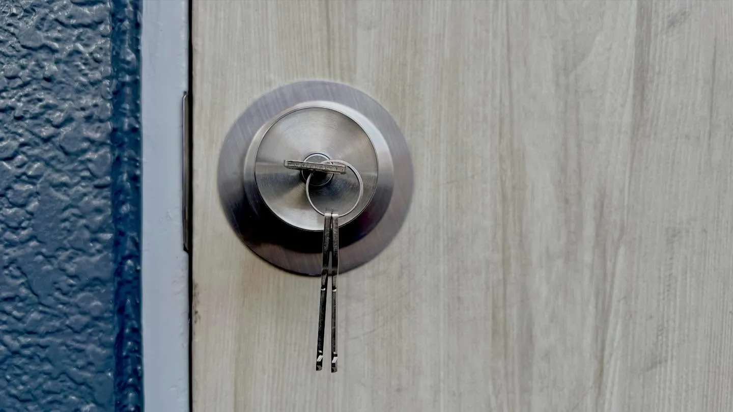 🔑【開店前の緊急対応！折れた鍵と格闘した朝】