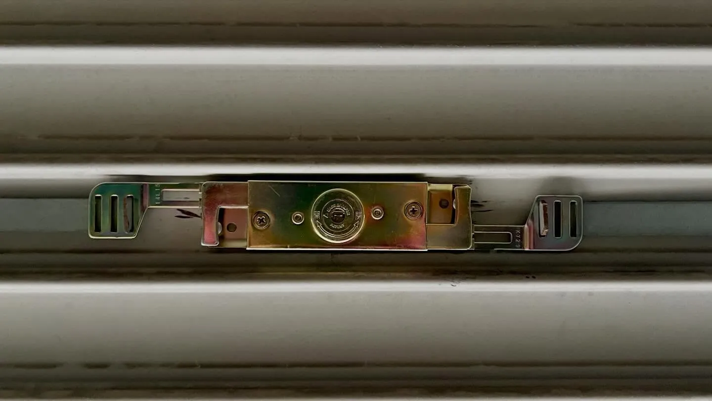 🔑【シャッターの鍵が折れた…想定外の閉まってた現場に即対応】