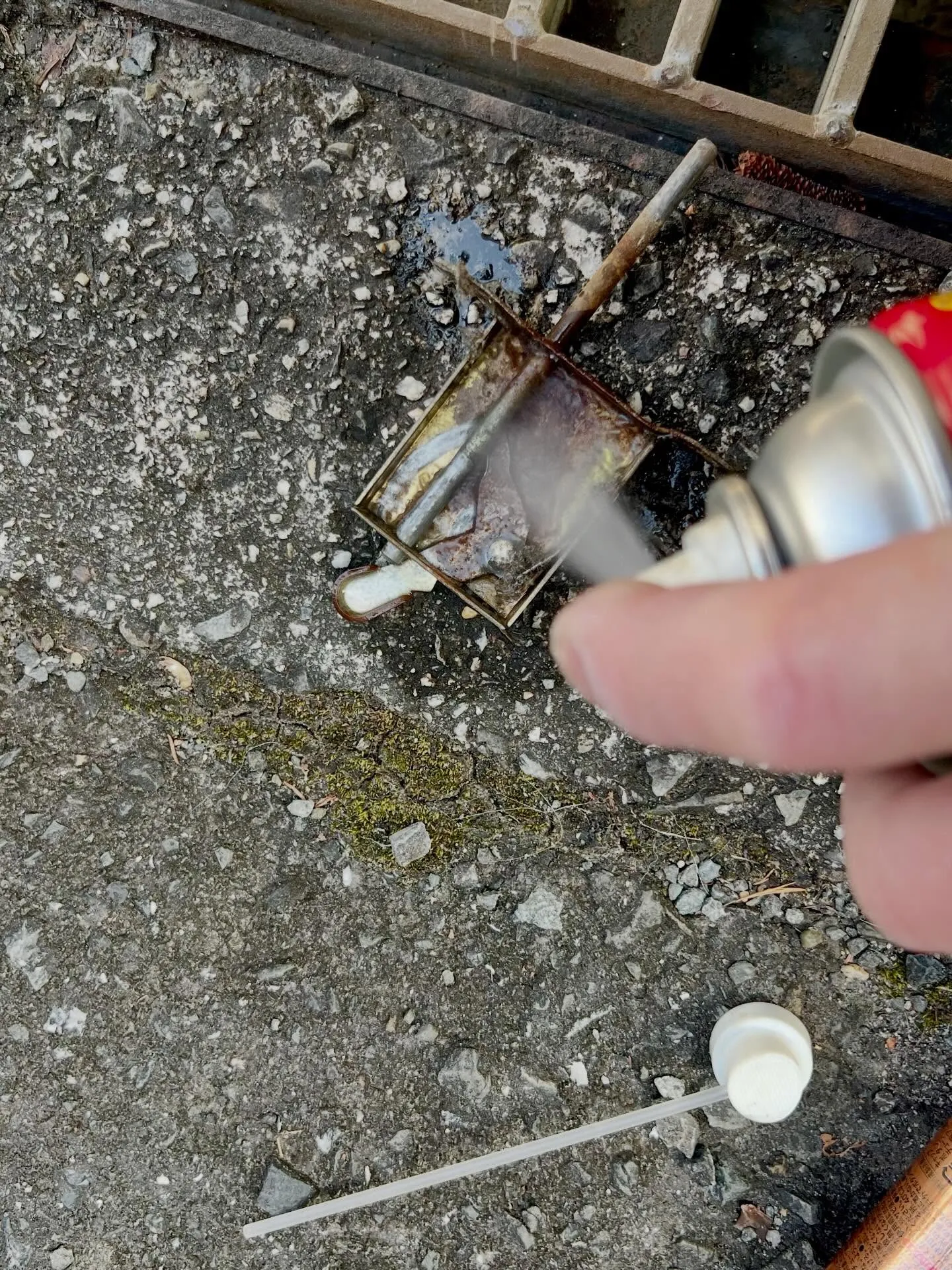 【40年以上前のスライド式雨戸の鍵トラブル】