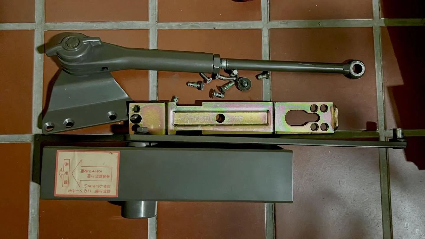 【20年選手のドアを30分で復活させた話。