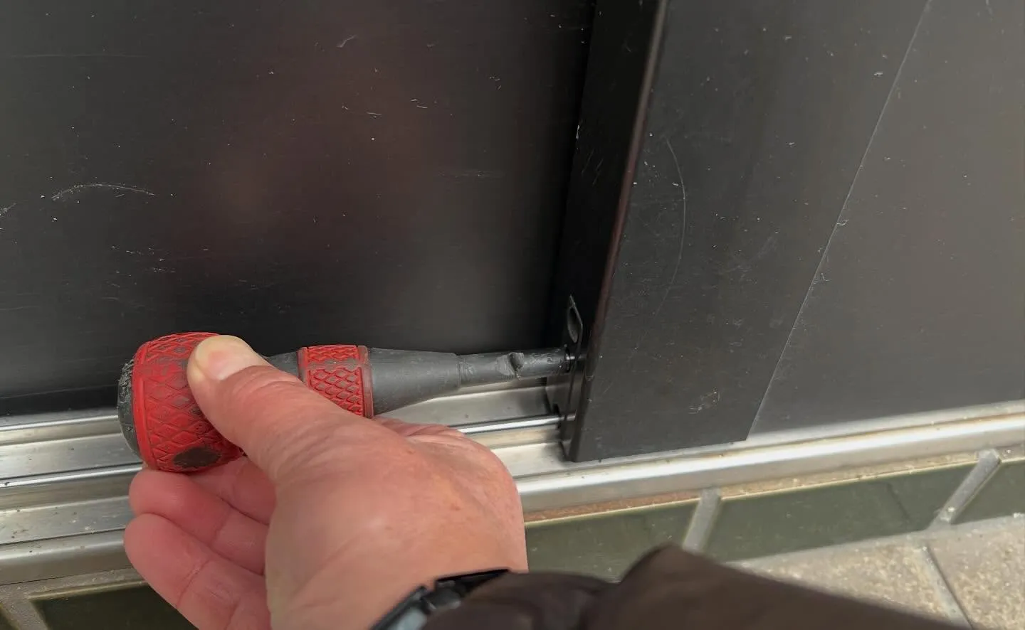 【2年で鍵は壊れません】回らなくなった原因は錠前の固着でした