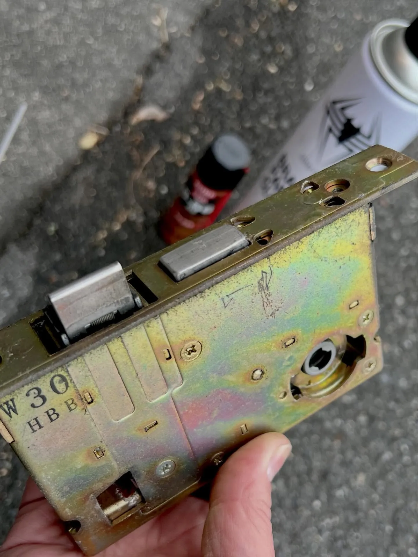 「ドアが重い…その原因、実はプッシュプル錠のあるある不具合で...