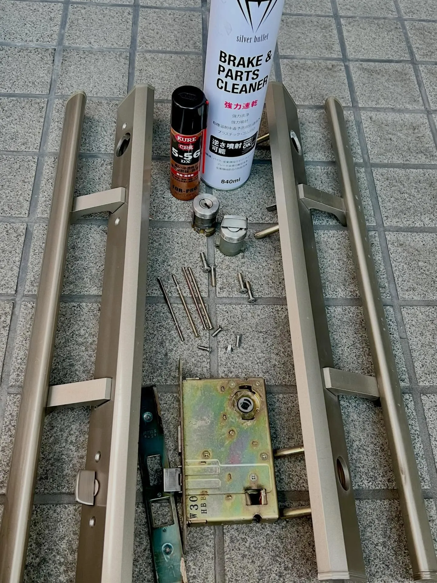 「ドアが重い…その原因、実はプッシュプル錠のあるある不具合で...