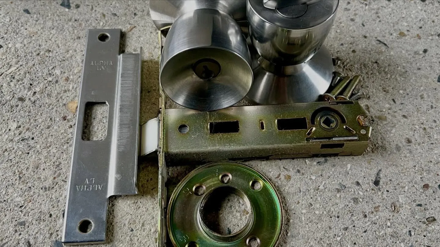 🔑【続き：残り2ヶ所の勝手口もスムーズに交換しました】