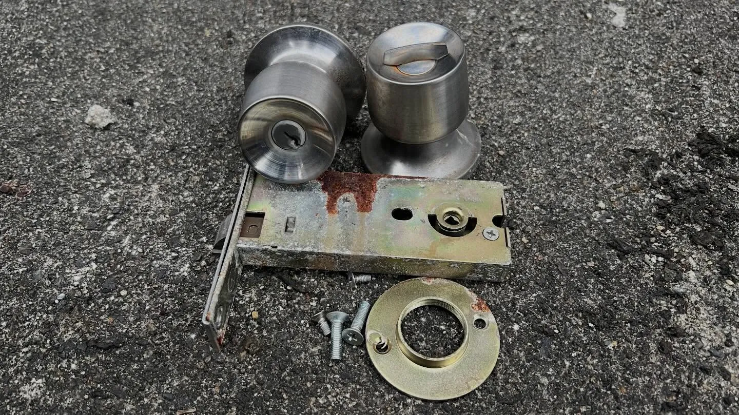 🔑【続き：残り2ヶ所の勝手口もスムーズに交換しました】