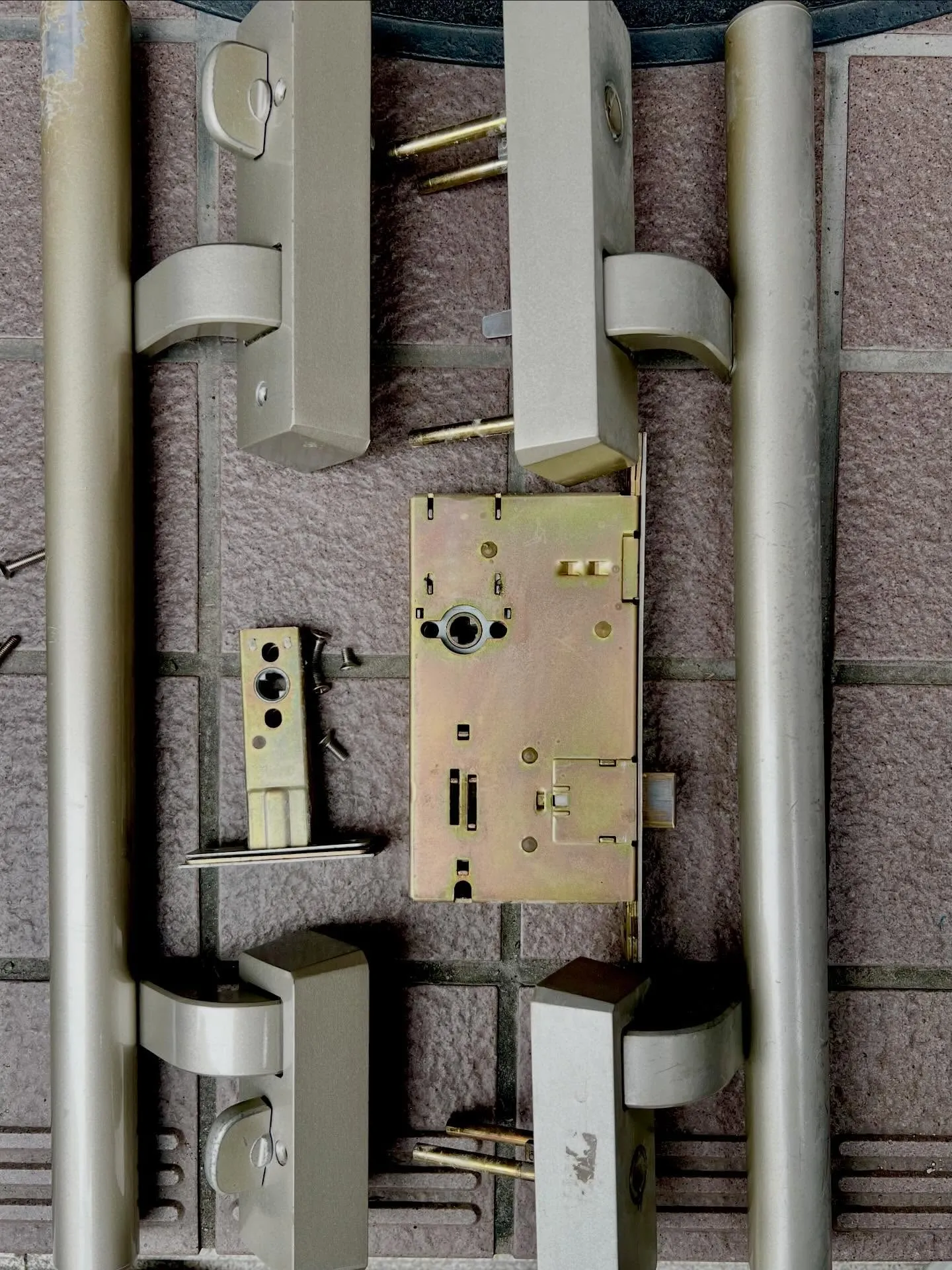 【2段ロックの1段目から2段目に回す際の不具合、メンテナンス...