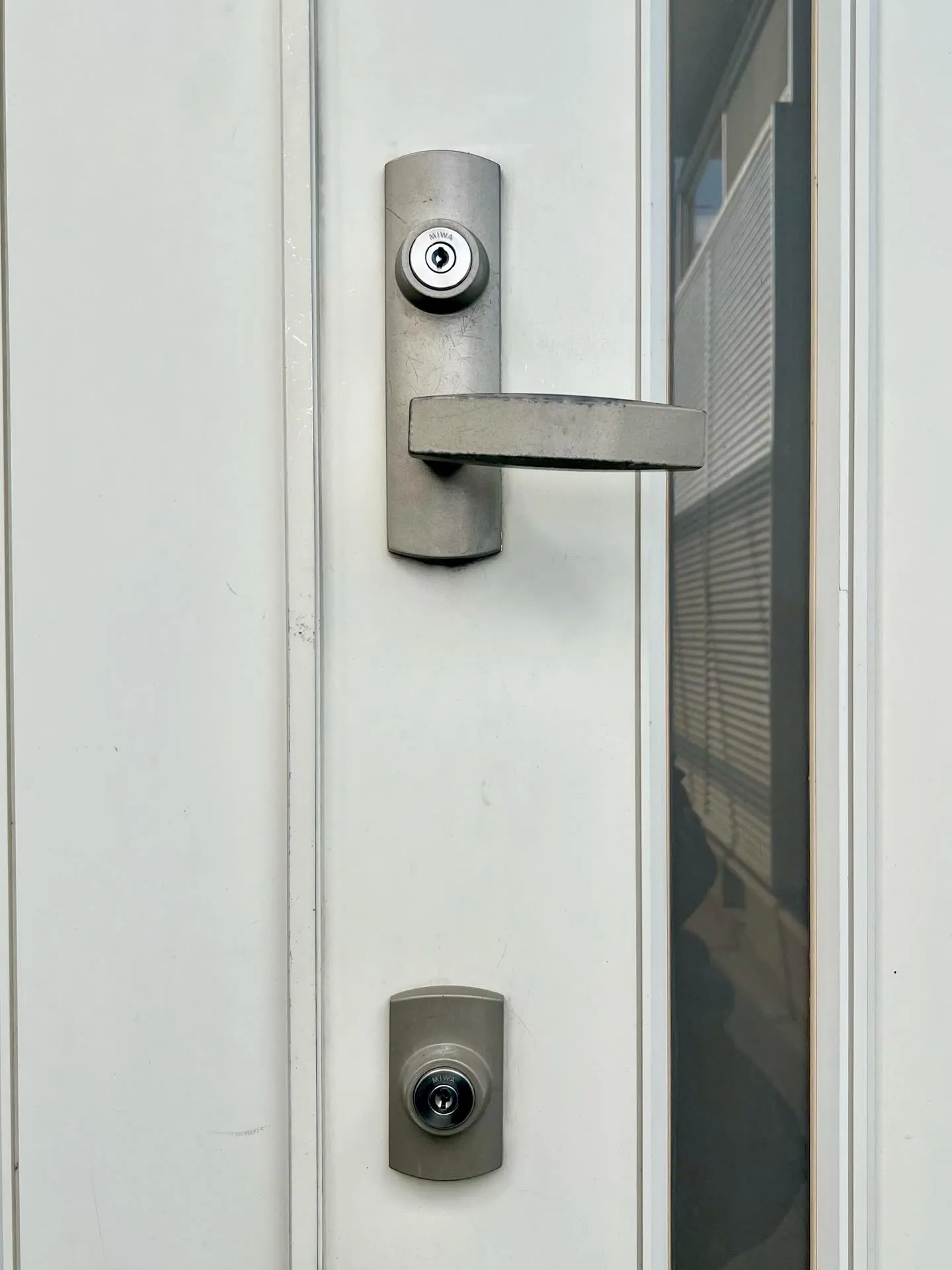 【中古物件ご入居後の鍵交換で安心の新生活へ】