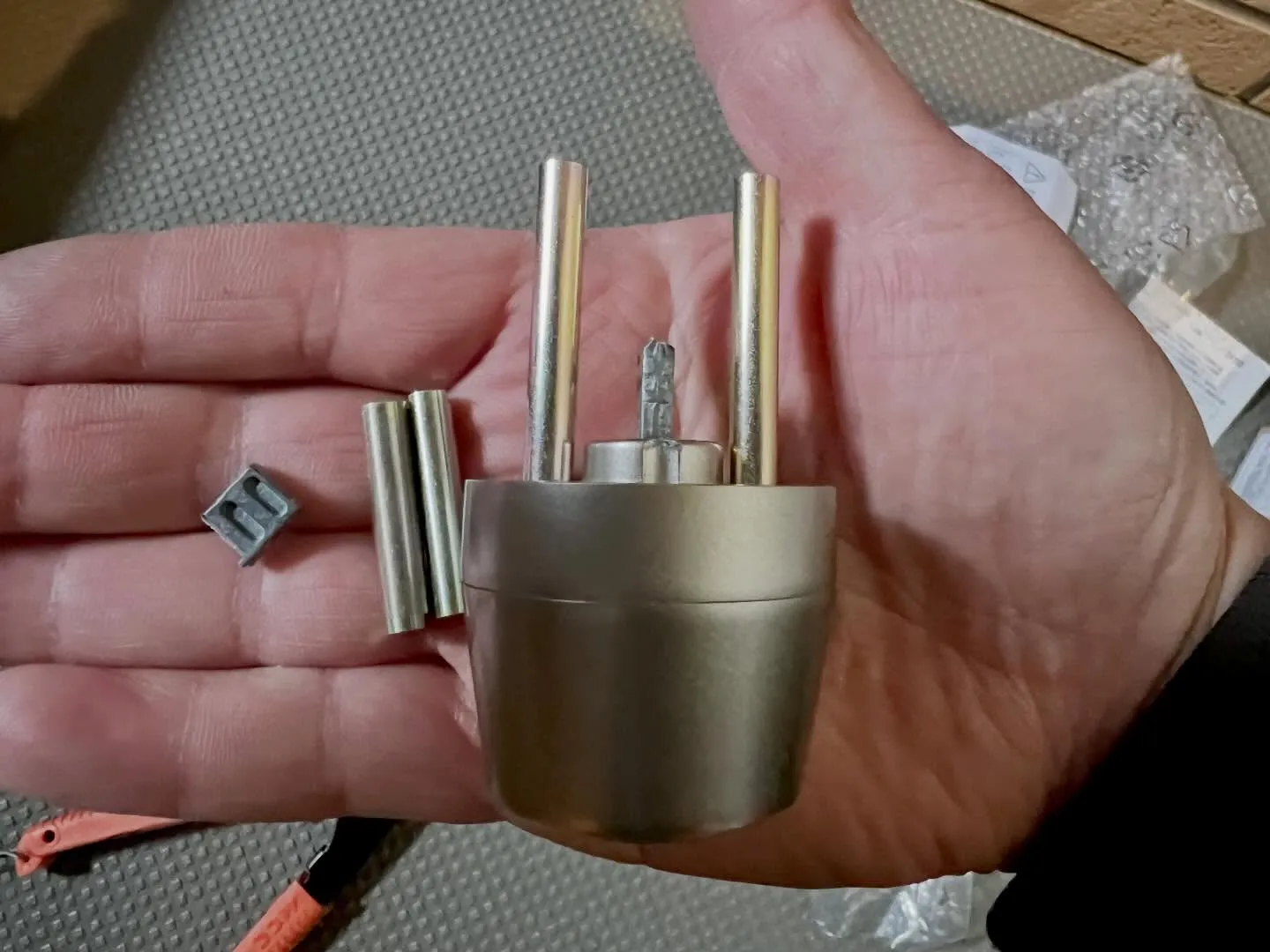 【賃貸の鍵1本問題を即解決。