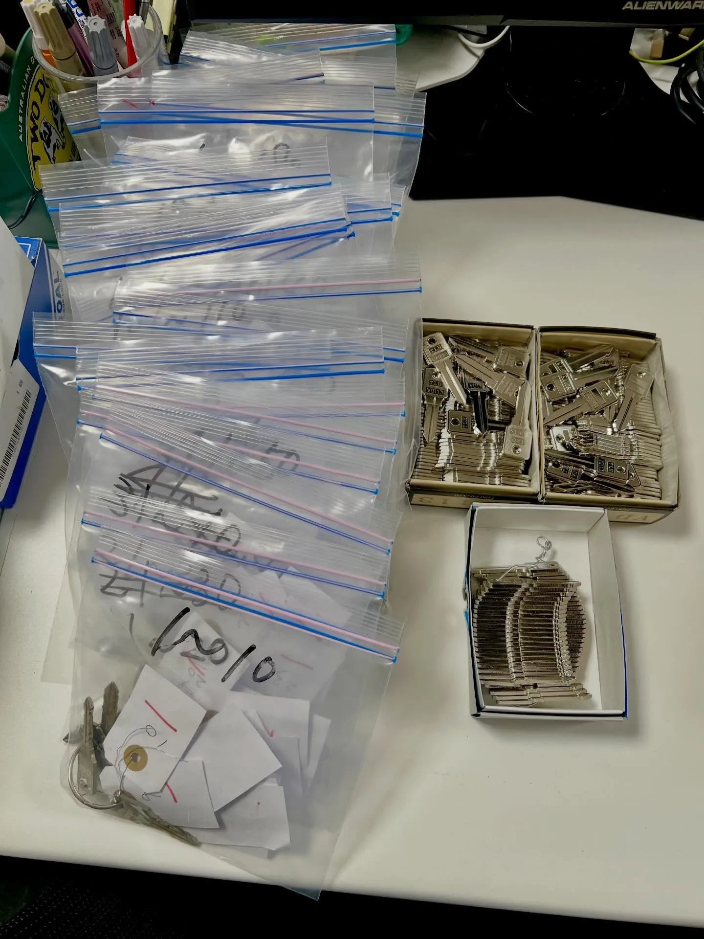 【特殊ロッカーキー230本の大量作成に着手しました】