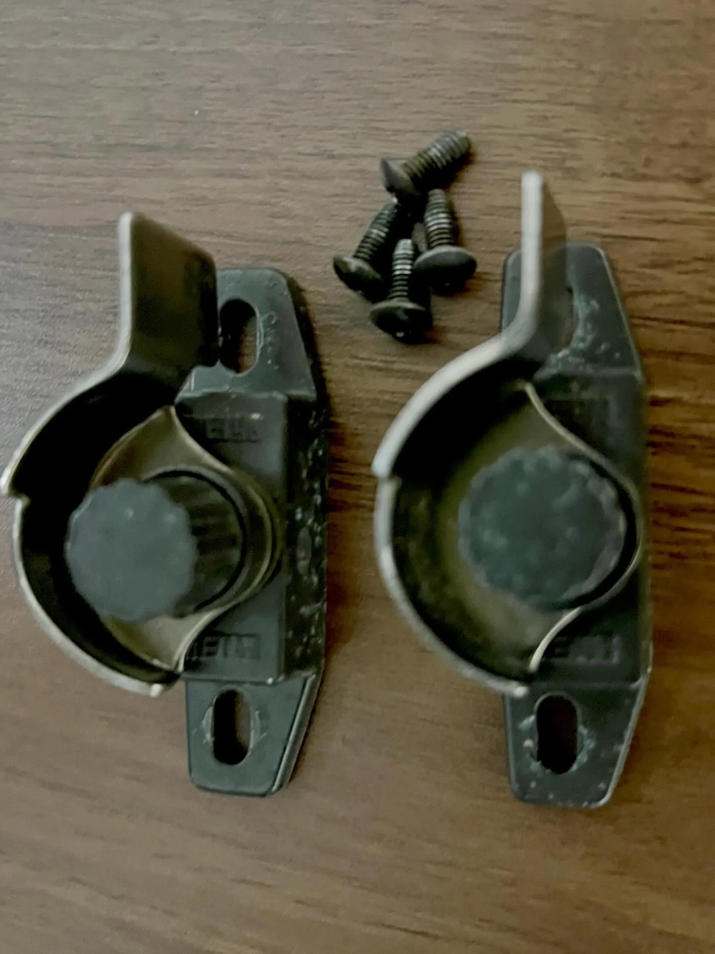 「サッシのクレセント錠が空回り…入居者様の不安を即日解消しま...