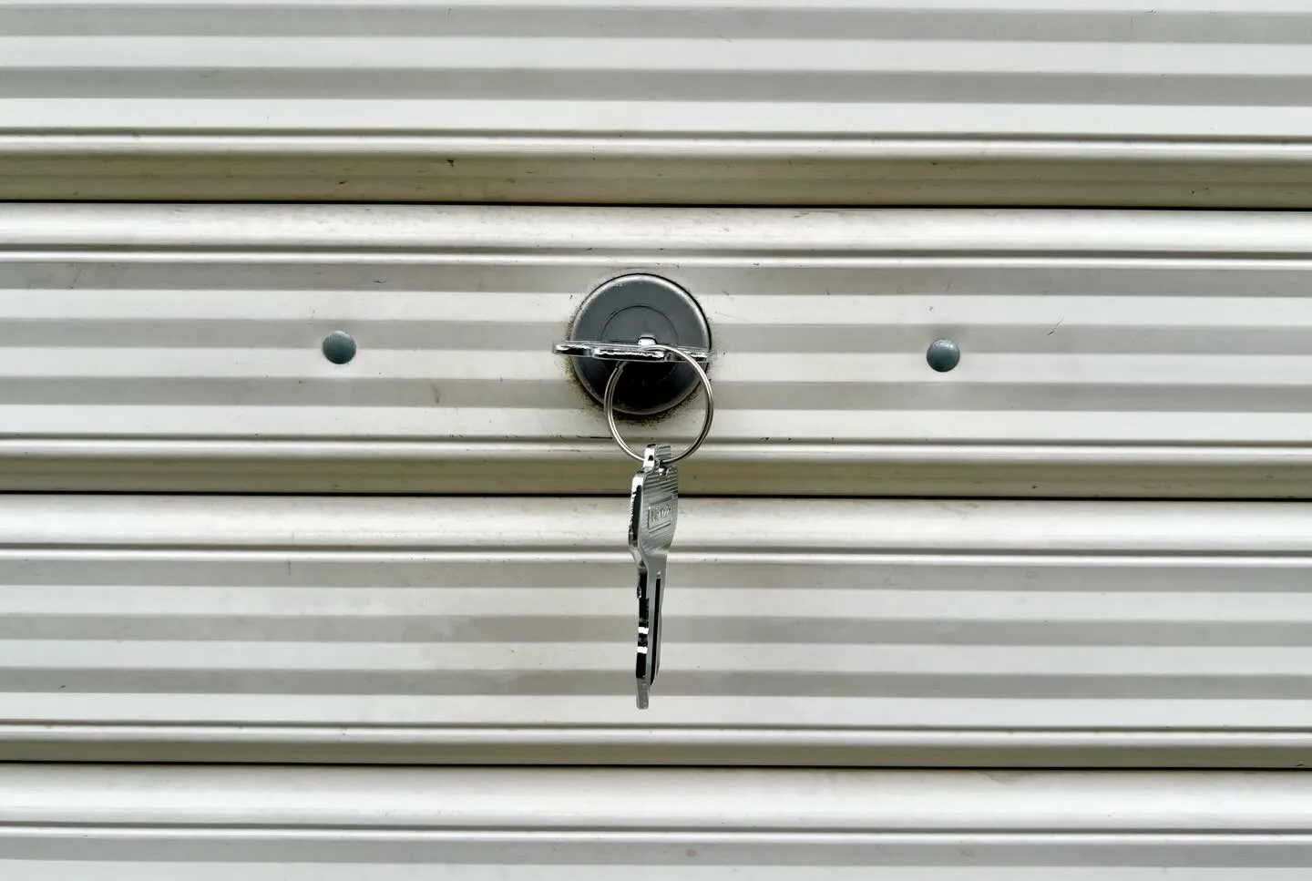 【退職者が鍵を持ったまま…その不安、今日すべて解消しました】