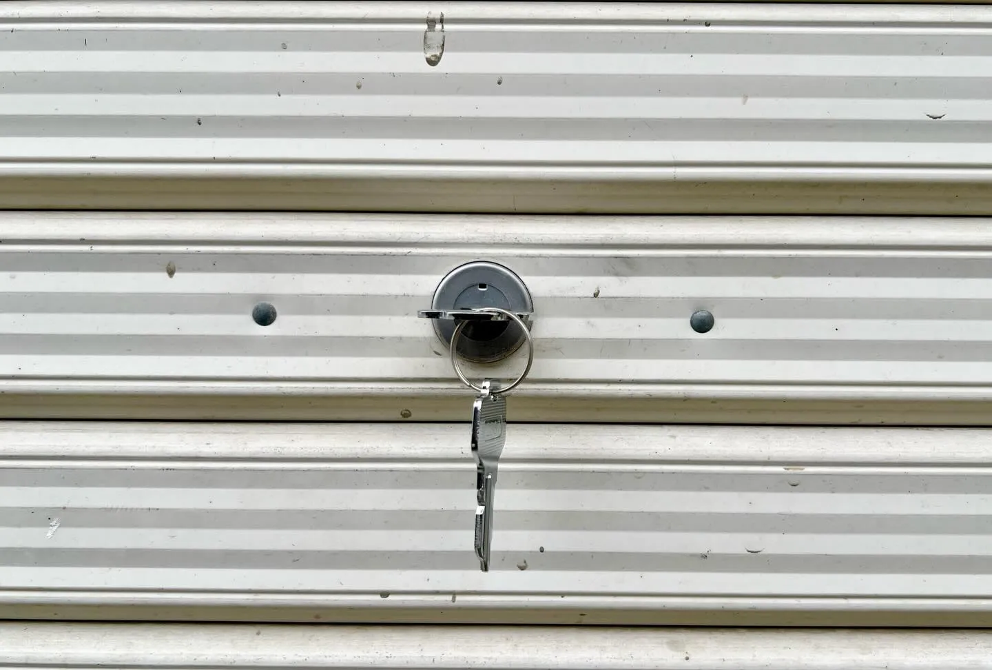 【退職者が鍵を持ったまま…その不安、今日すべて解消しました】