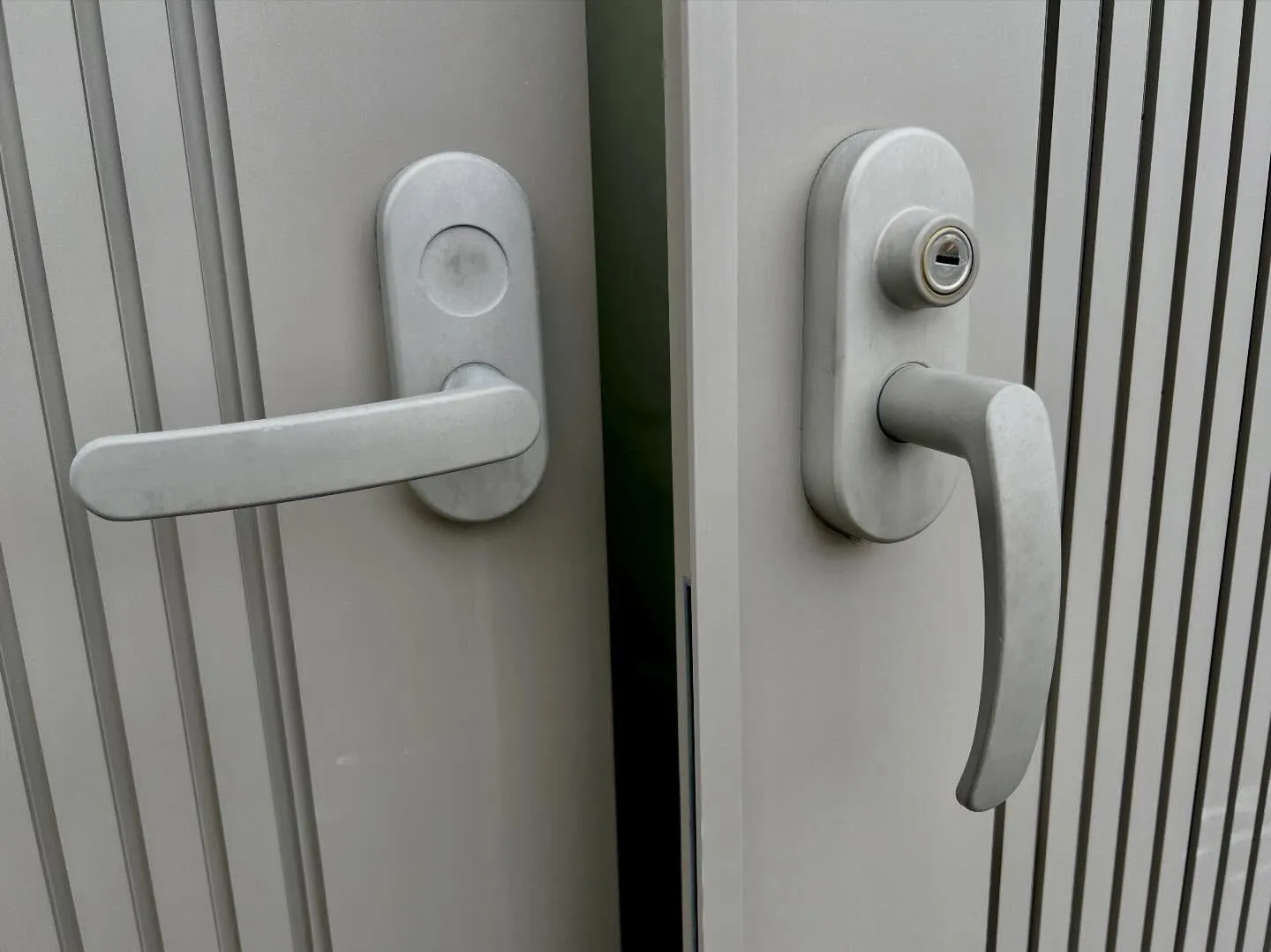 【高所の設備扉の鍵紛失…安全第一で無事解錠しました】