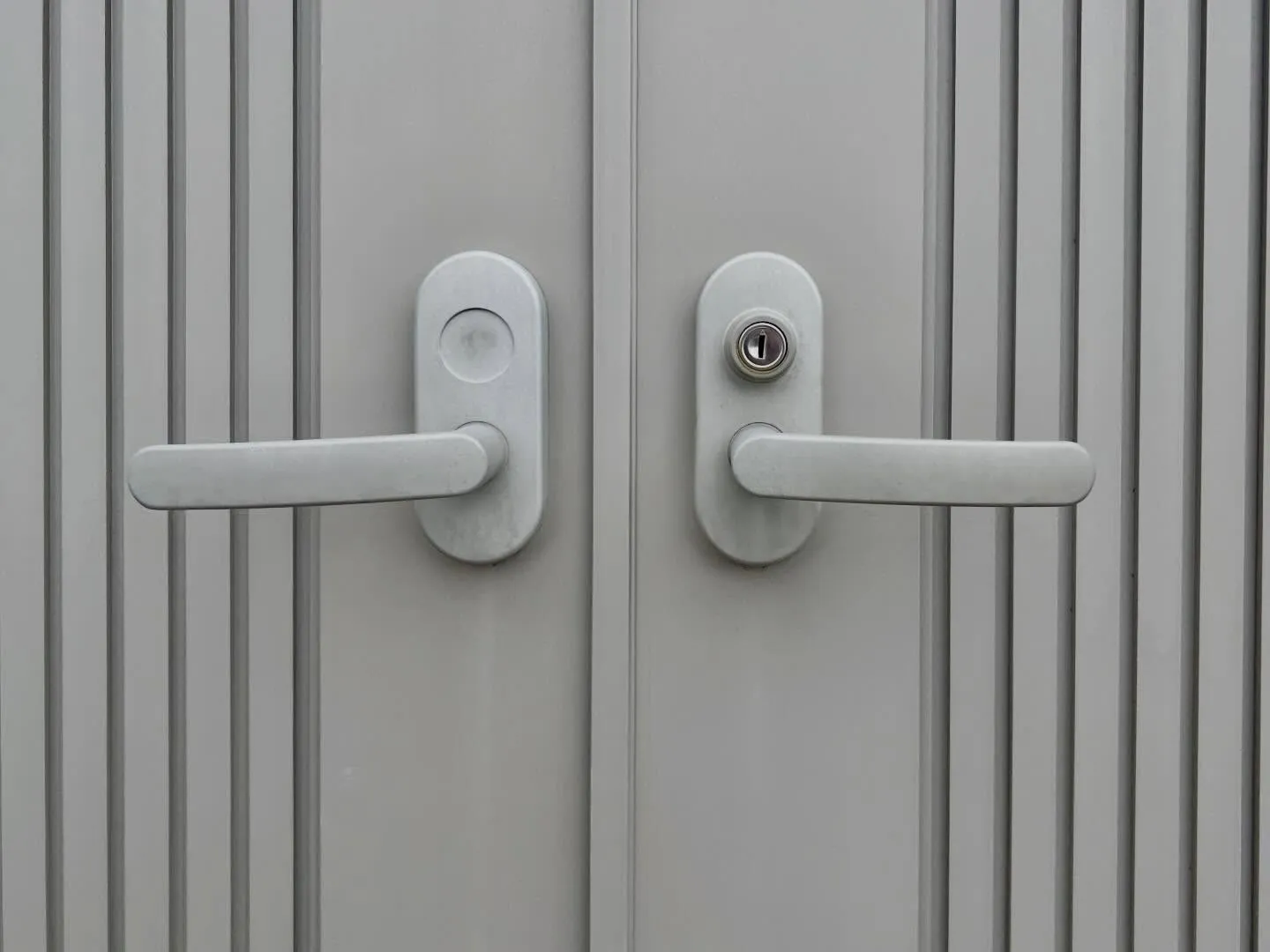 【高所の設備扉の鍵紛失…安全第一で無事解錠しました】