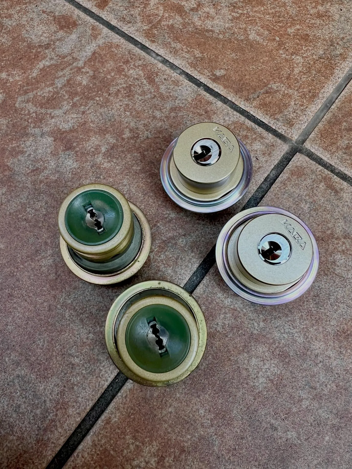 【鍵の回りが悪い症状から判明|積水建売仕の標準グレードYKK...