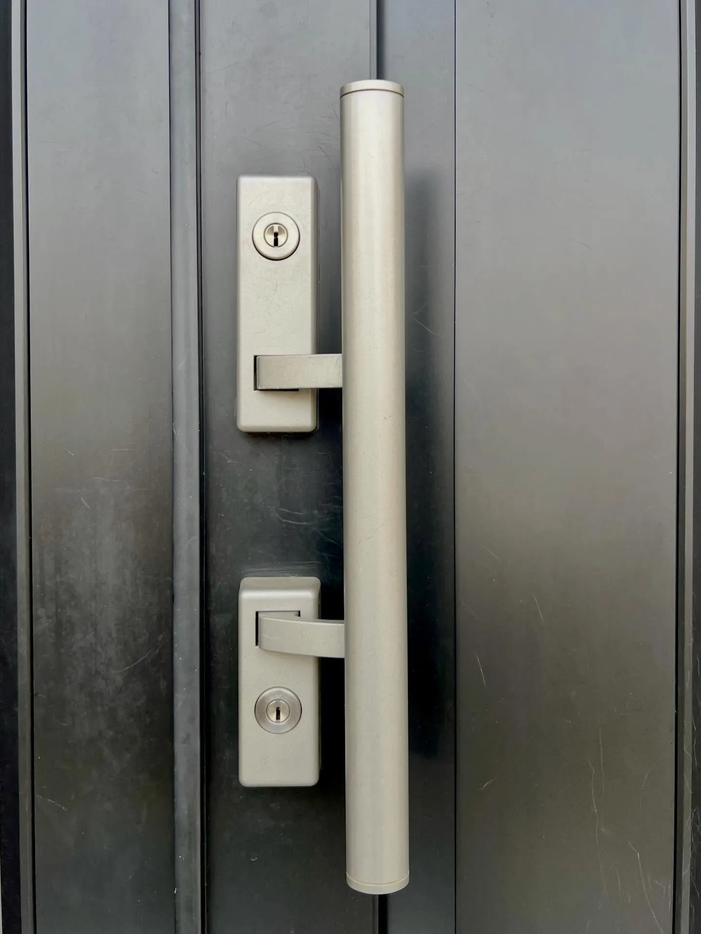 【三協アルミドアで発生した鍵が途中で回らない原因を見抜いたプ...