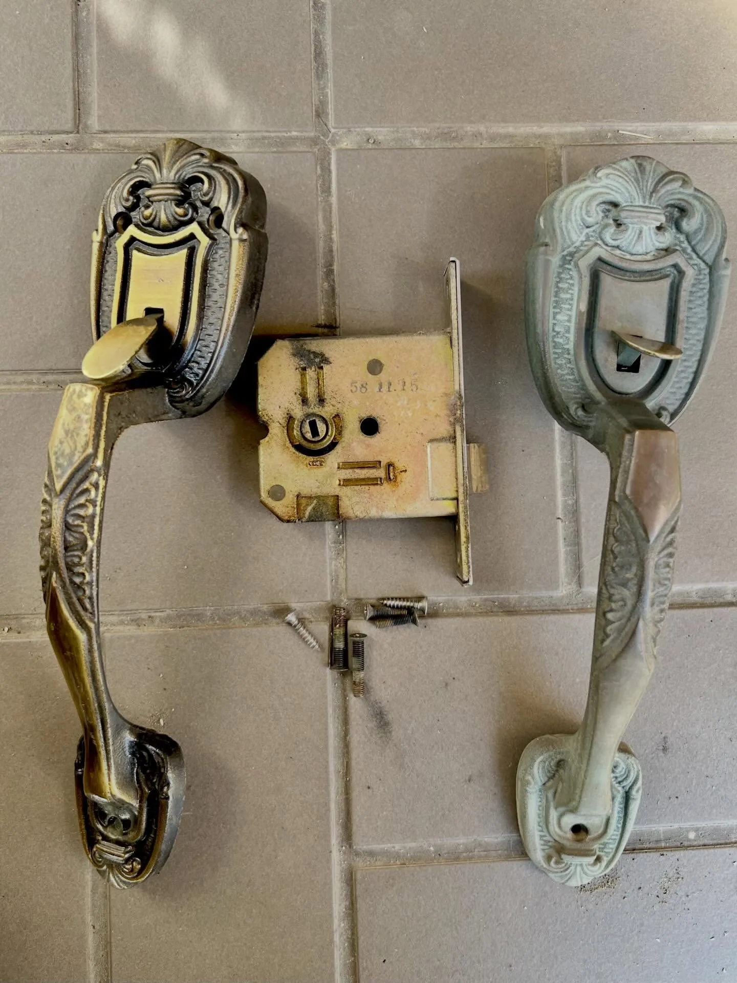 【廃番AGE社ケースを確実に代替｜経験が導く最適解】