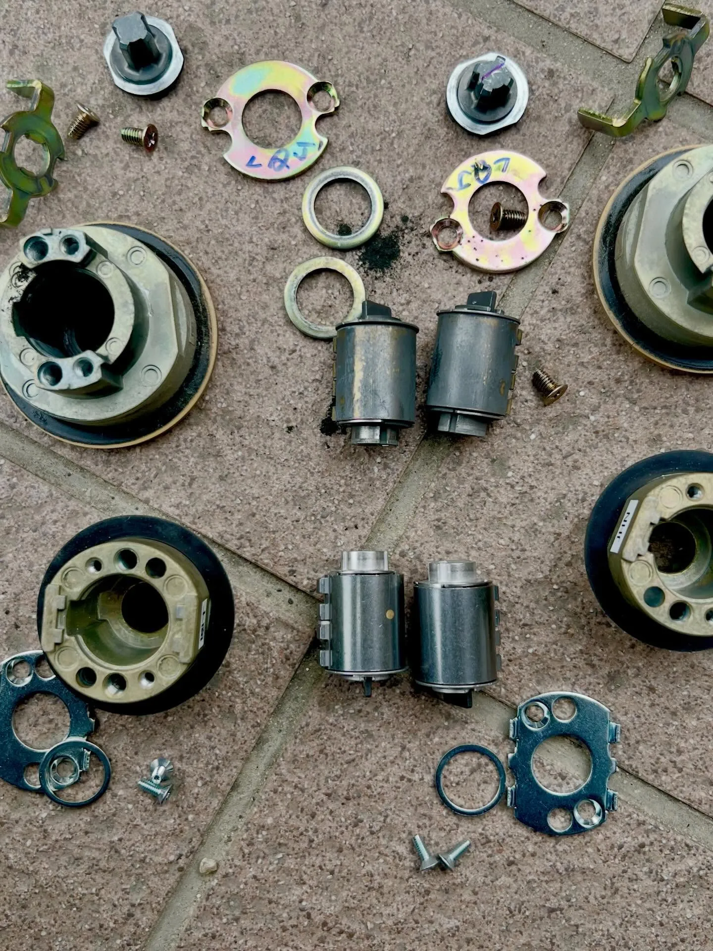 【✦ 三協立山アルミ × MIWA PSキー 、20年使用の...