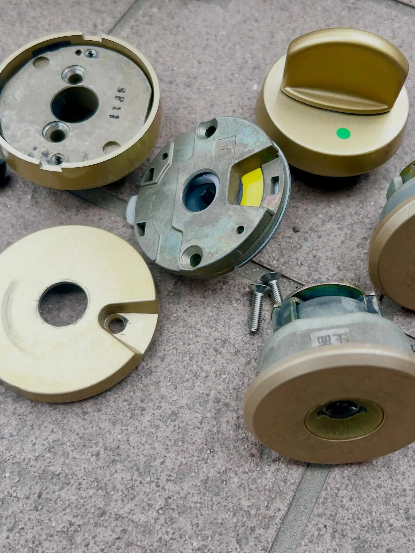 【✦ 三協立山アルミ × MIWA PSキー 、20年使用の...