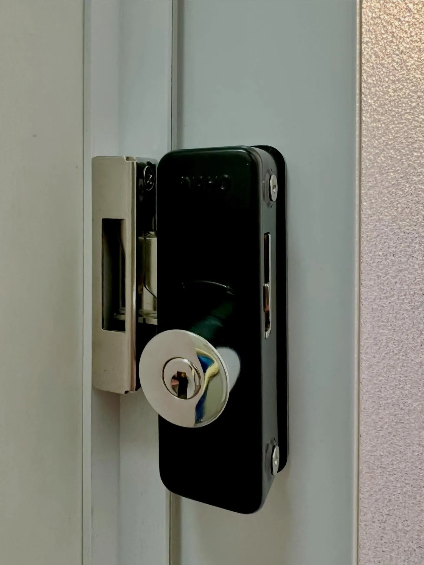 【認知症対策として有効な外側鍵無しタイプの安全提案】