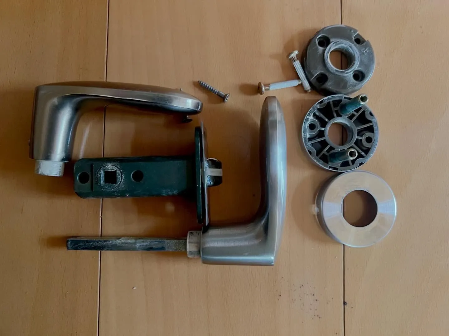 【朝イチの違和感は、放置すると閉じ込めリスクに変わります。