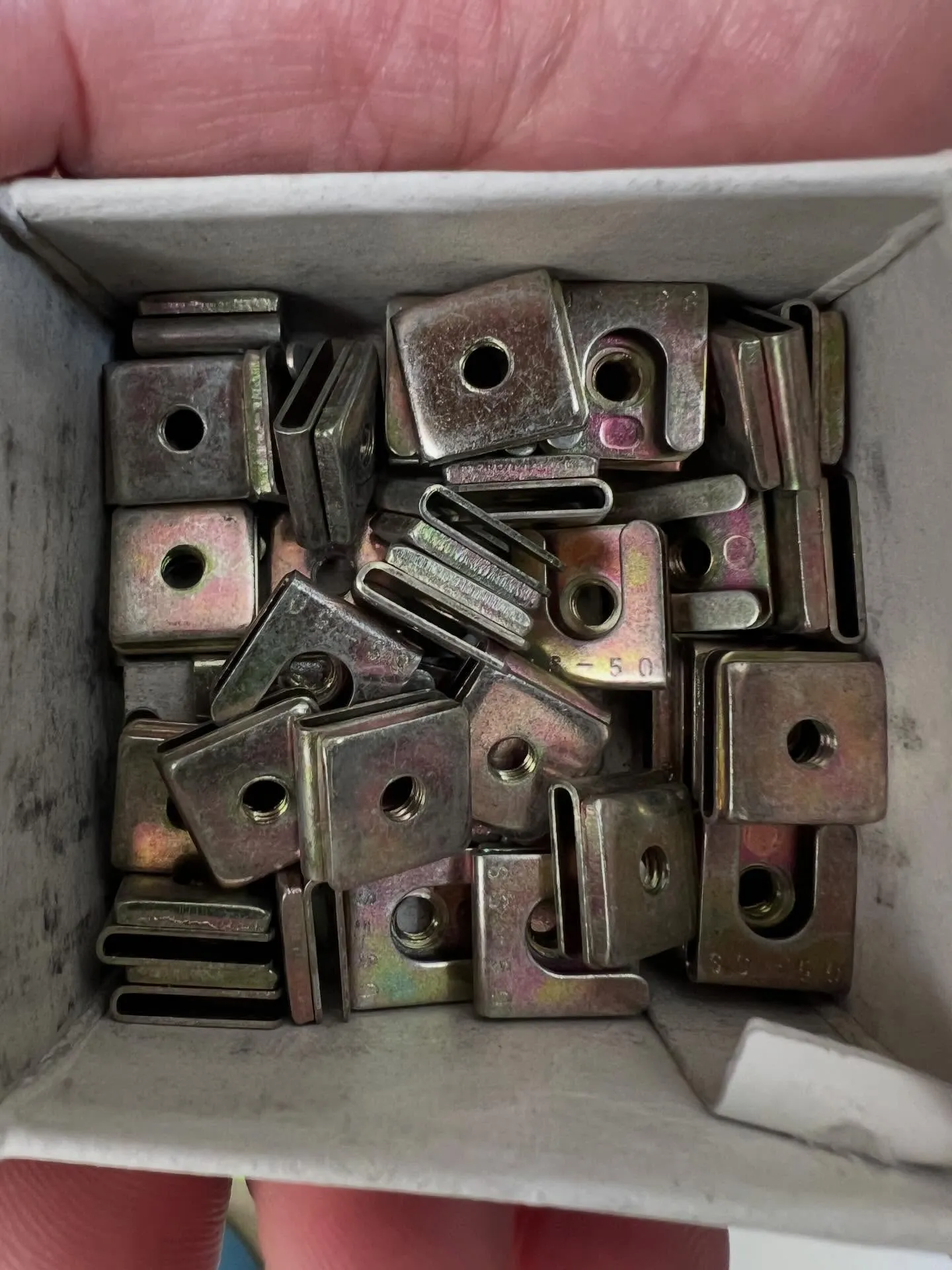 【グラつく勝手口レバーを構造改善でしっかり再生しました】