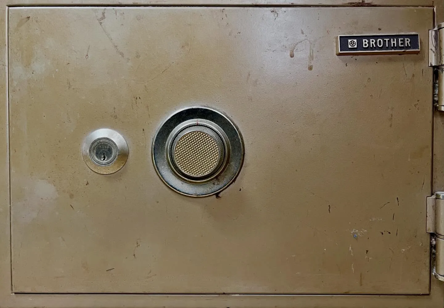 【60cm家庭用金庫の解錠依頼｜BROTHER製金庫の作業記...