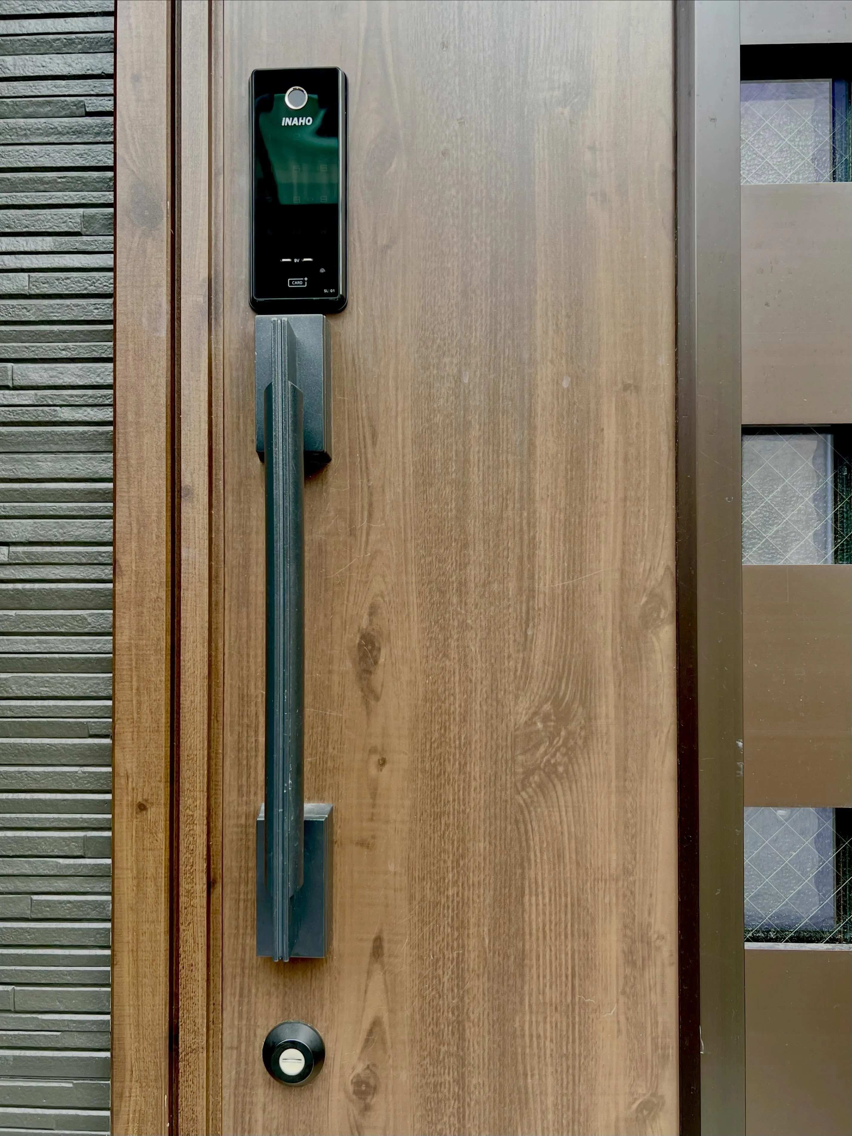 【築7年の三協アルミドアにスマートロック導入｜加工なしで価値...