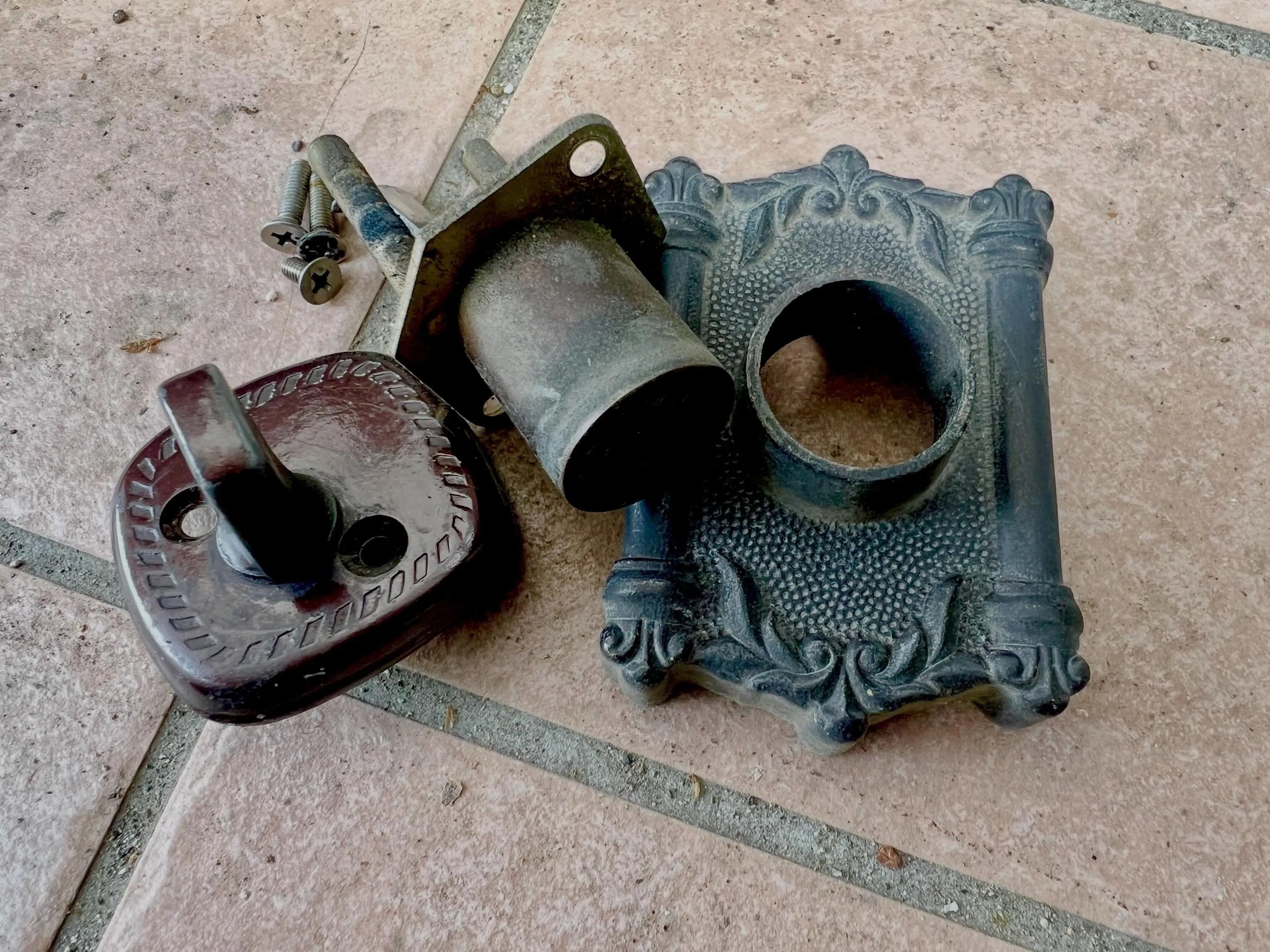 【YKKグロスターツインの片側シリンダー交換｜丁寧な一件が次...