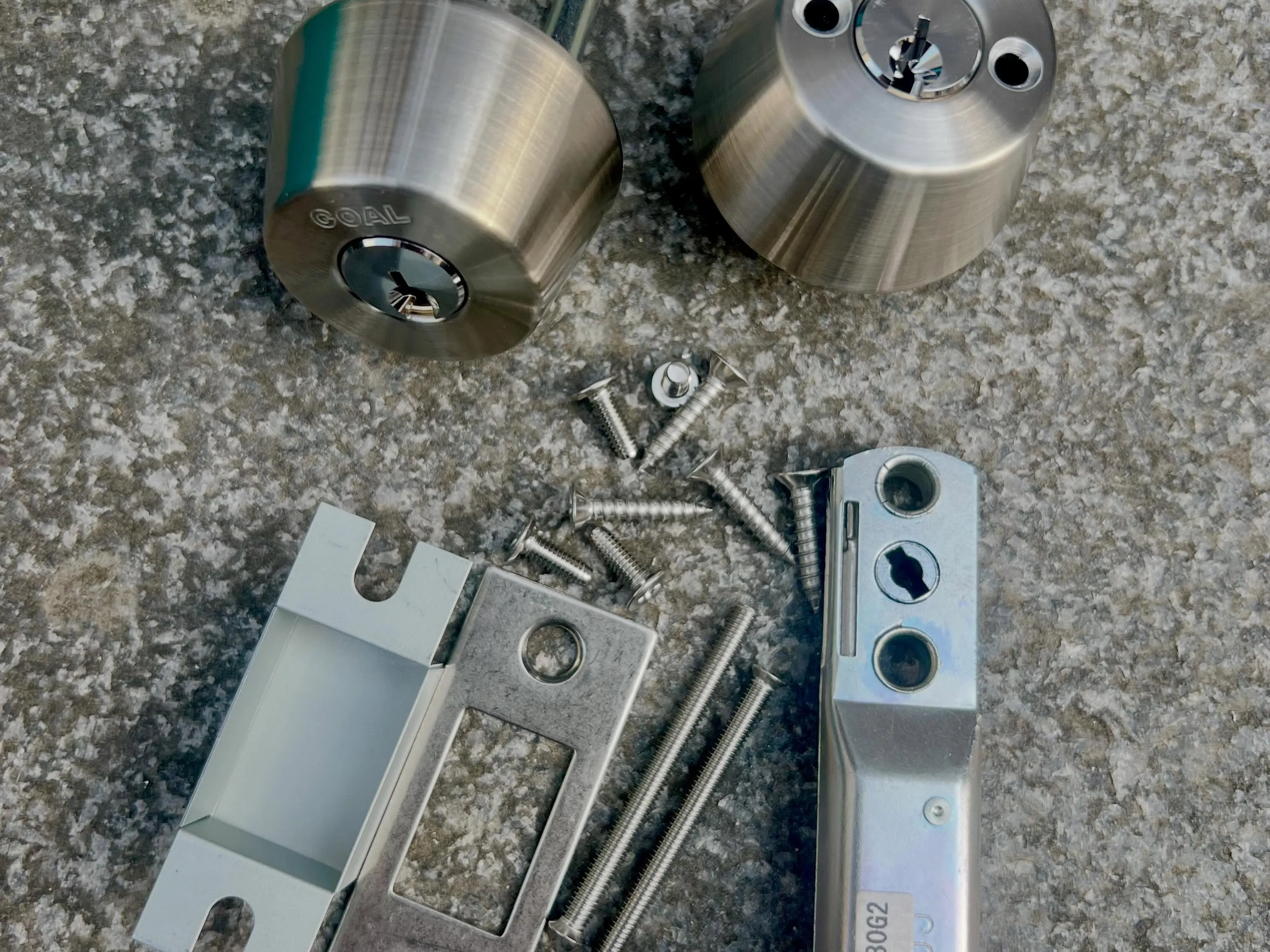 【折れた鋳物パーツからの逆転劇54mmドアを救った両面シリン...