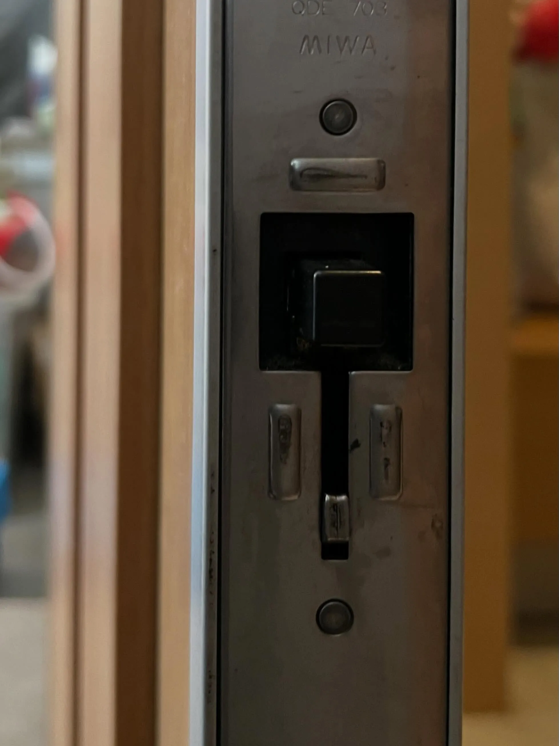 【原因はたった1本のネジ、片引戸フリーサムターン不具合の真相...