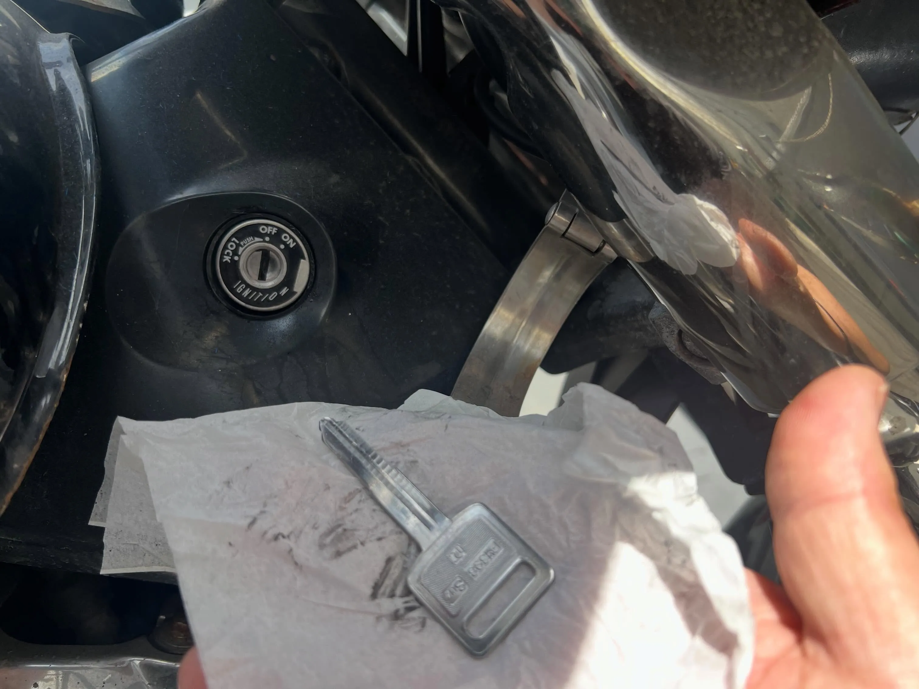 【中古バイクの鍵なし問題を即日解決。