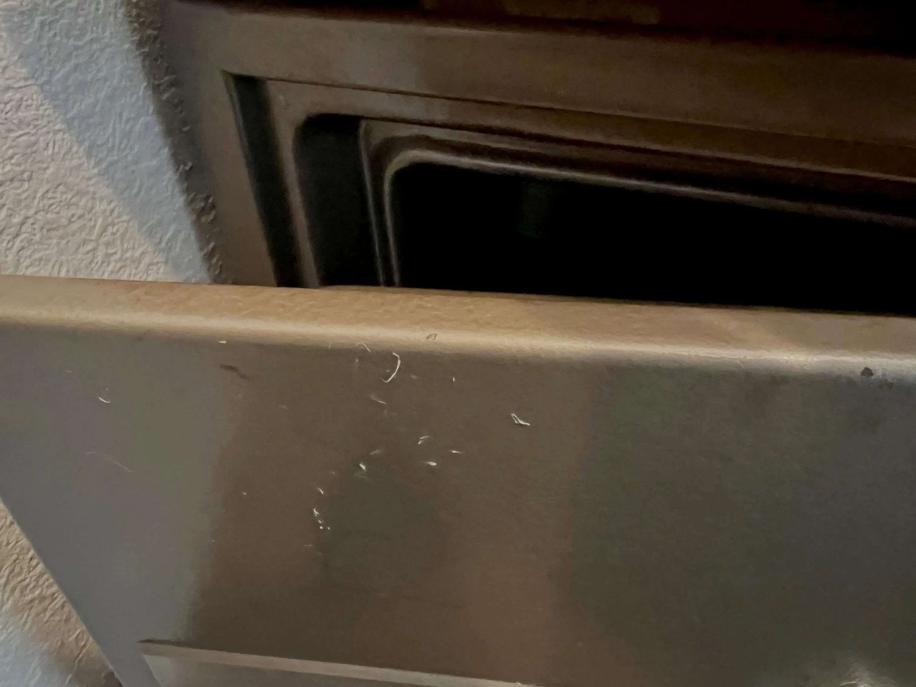 【鍵紛失の家庭用金庫を即日解決｜3分解錠＋そのまま防犯性アッ...