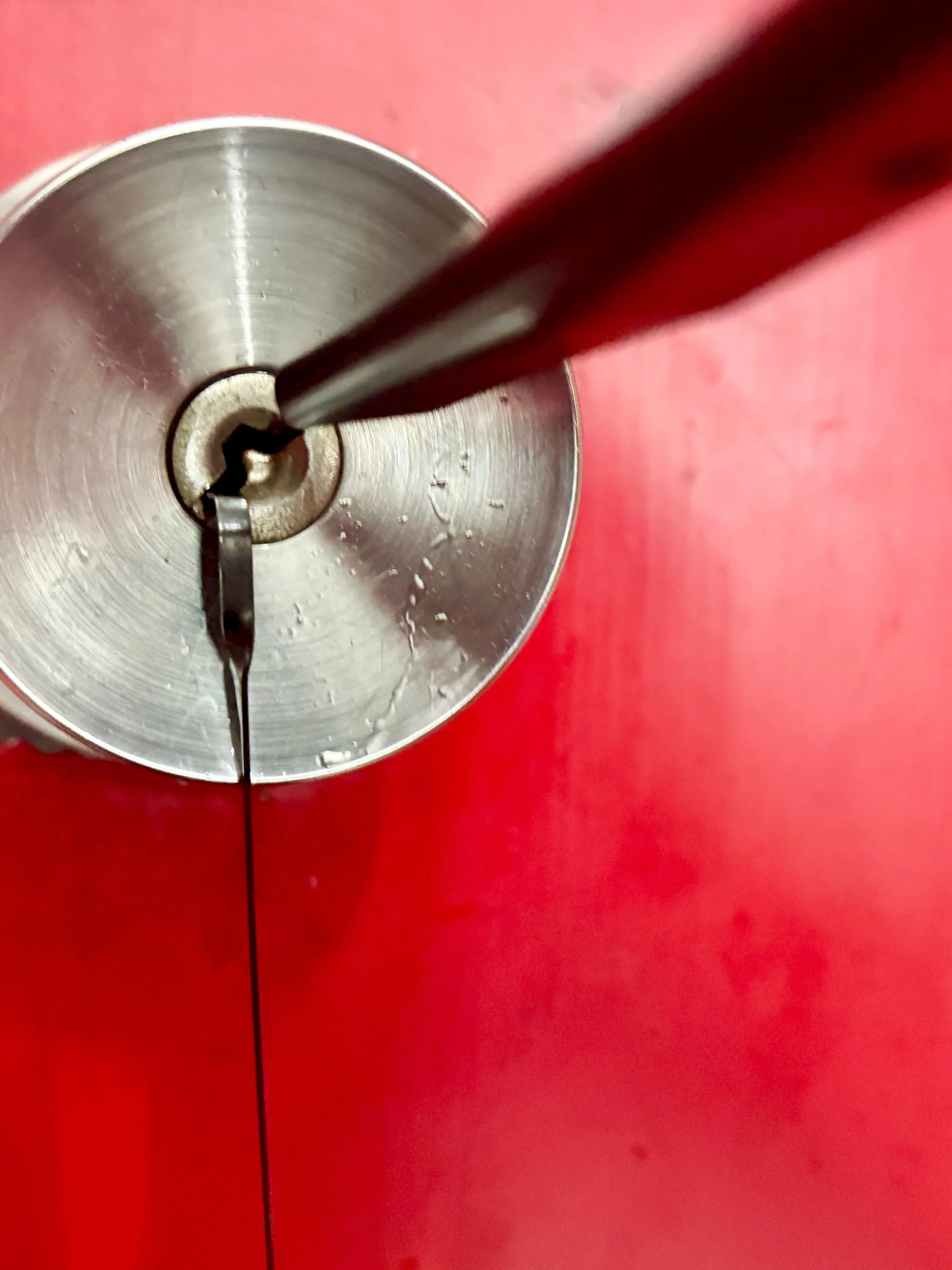 🔐《長期間開かなかった倉庫の鍵開け作業｜MIWAインテグラル...