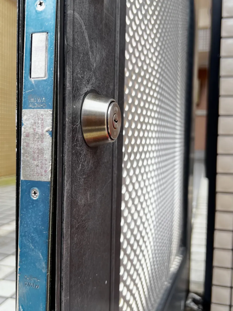 【マンションオートロックの危険な取付を是正し、真の故障を突き...