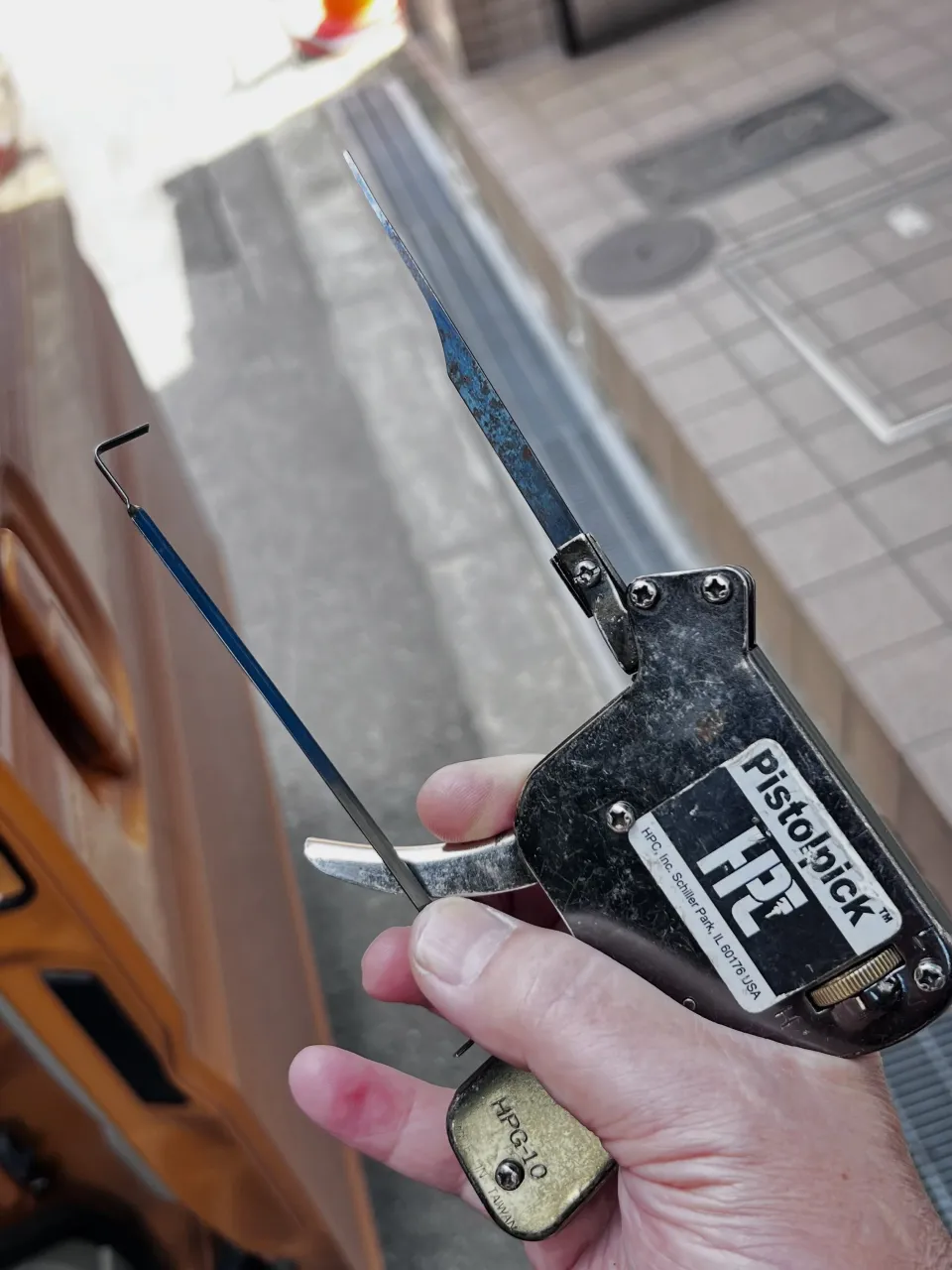 【鍵が無いWACO家庭用金庫を番号合わせ＋ピッキングで低コス...