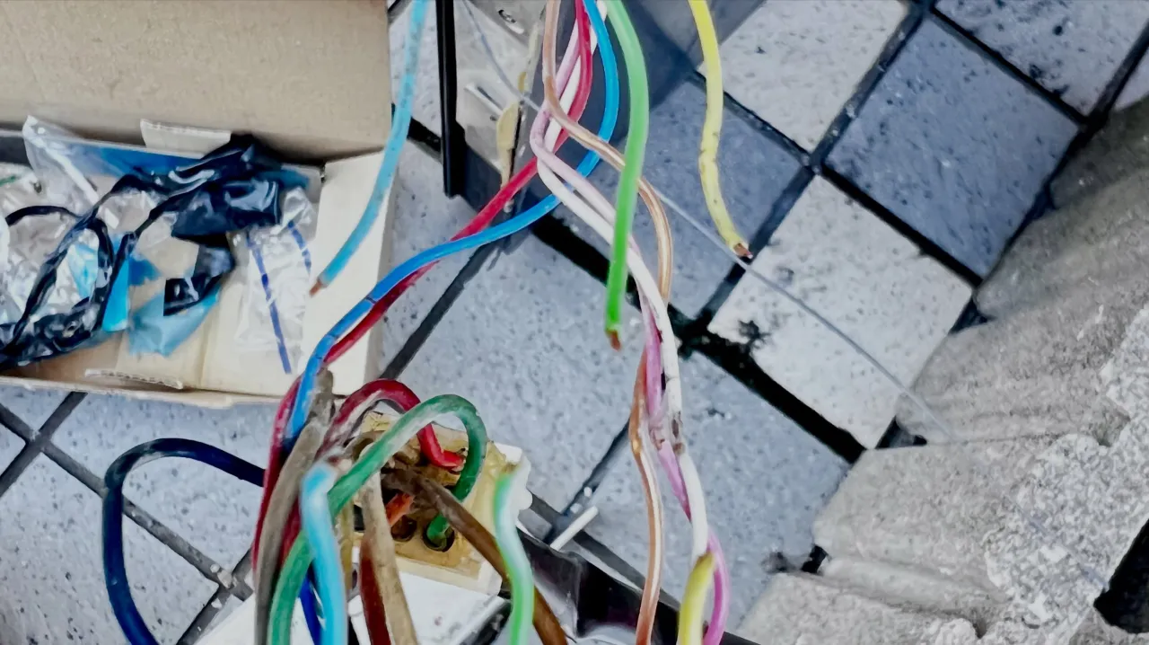 【鍵屋の実例】オートロック鍵交換で判明した本体故障＋配線断線...